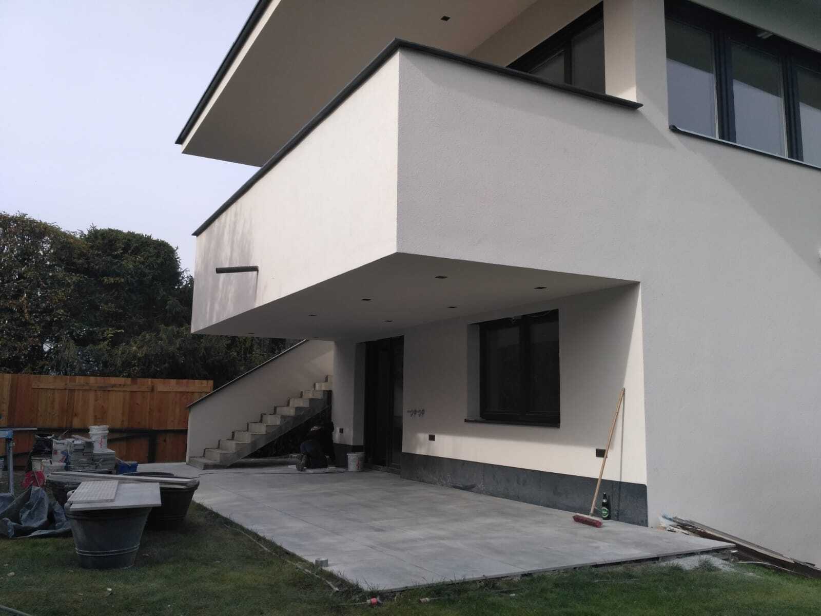 Rohbau mit Pool und mit Thermowerk Schalungselementen aus Neopor