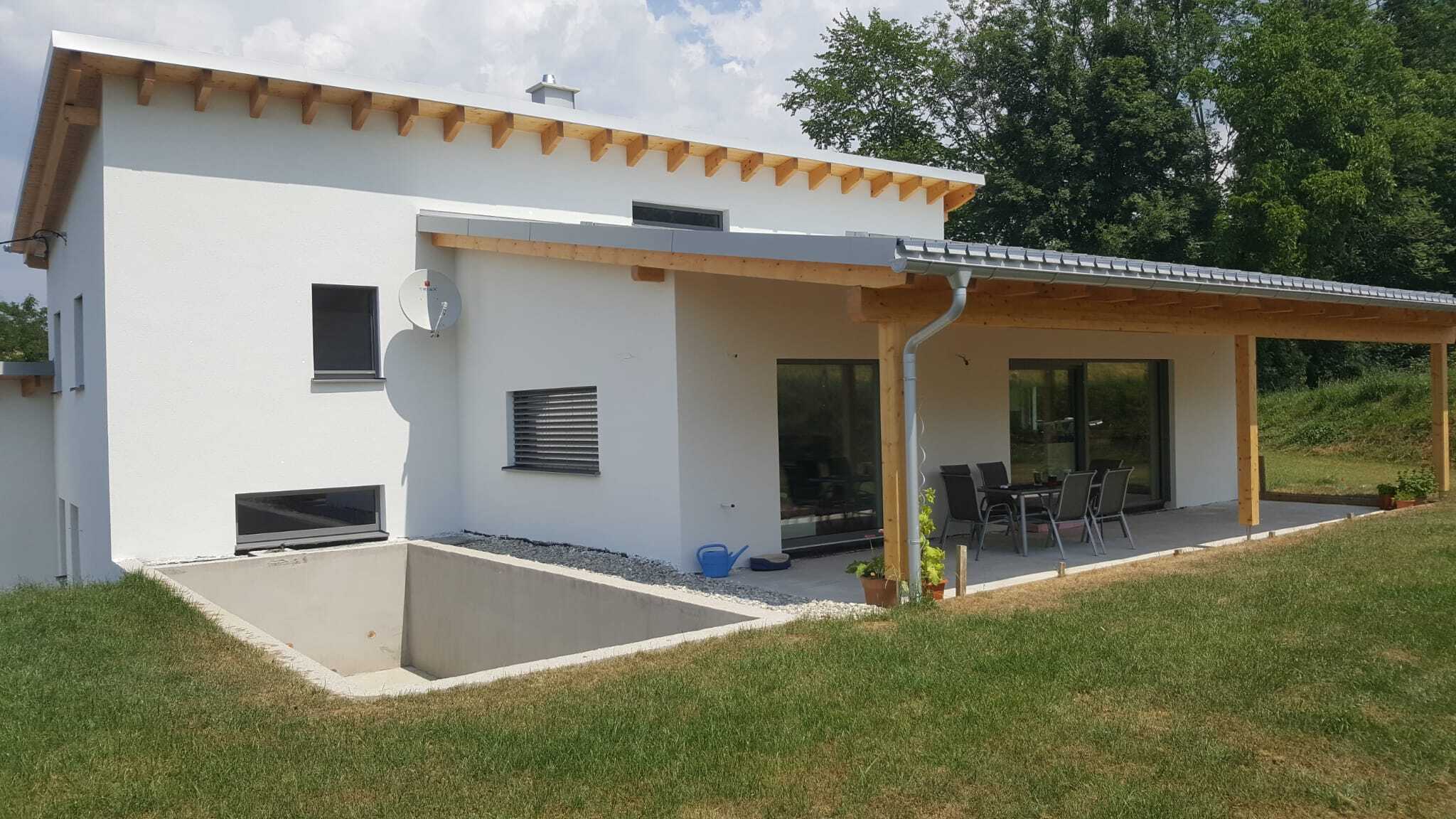 Schönes Massivhaus mit Terrasse kurz vor der Fertigstellung  | Bauunternehmen Perndorfer